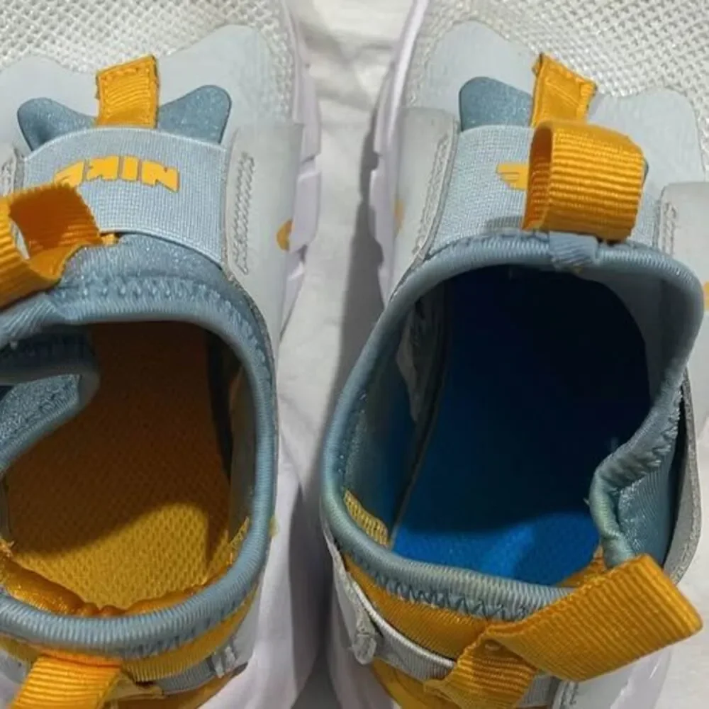 Shoes kids size 12C Nike Flex Runner Kids Shoes